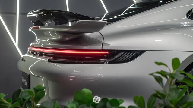 PORSCHE 911 TURBO S - Imagem 15