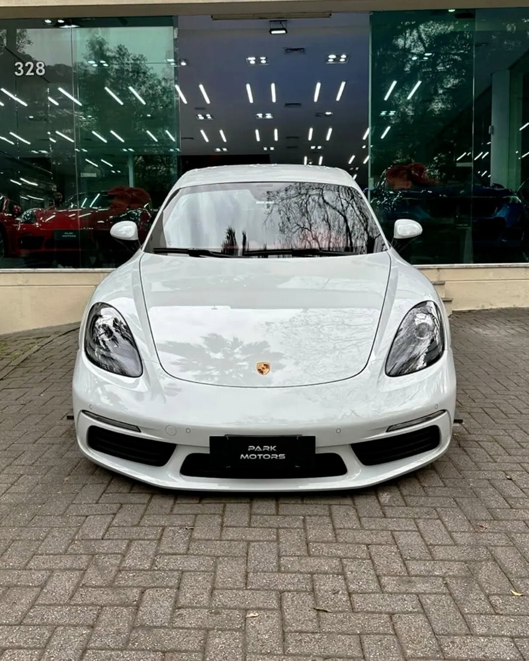 PORSCHE 718 CAYMAN PDK - Imagem 3