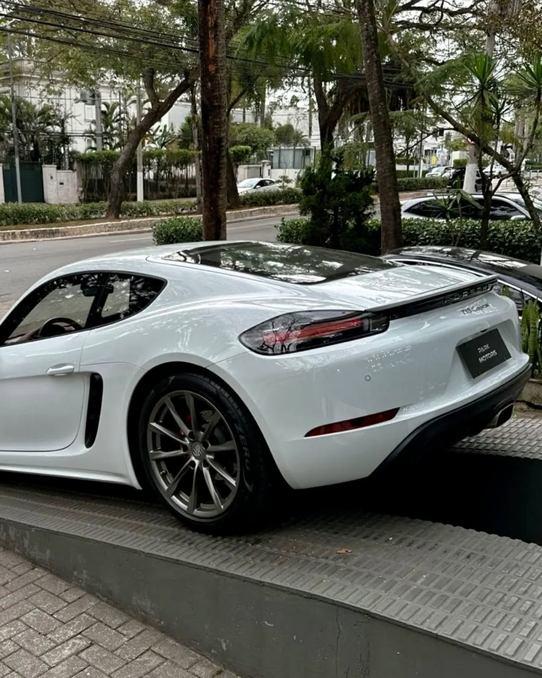 PORSCHE 718 CAYMAN PDK - Imagem 7