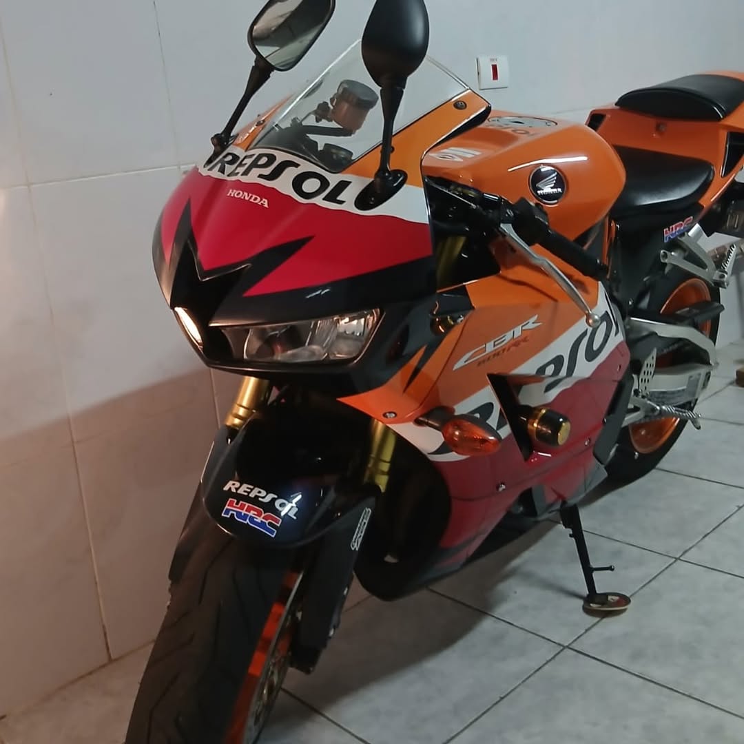HONDA CBR 600 RR - Imagem 3
