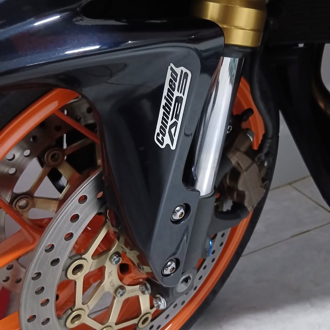 HONDA CBR 600 RR - Imagem 4
