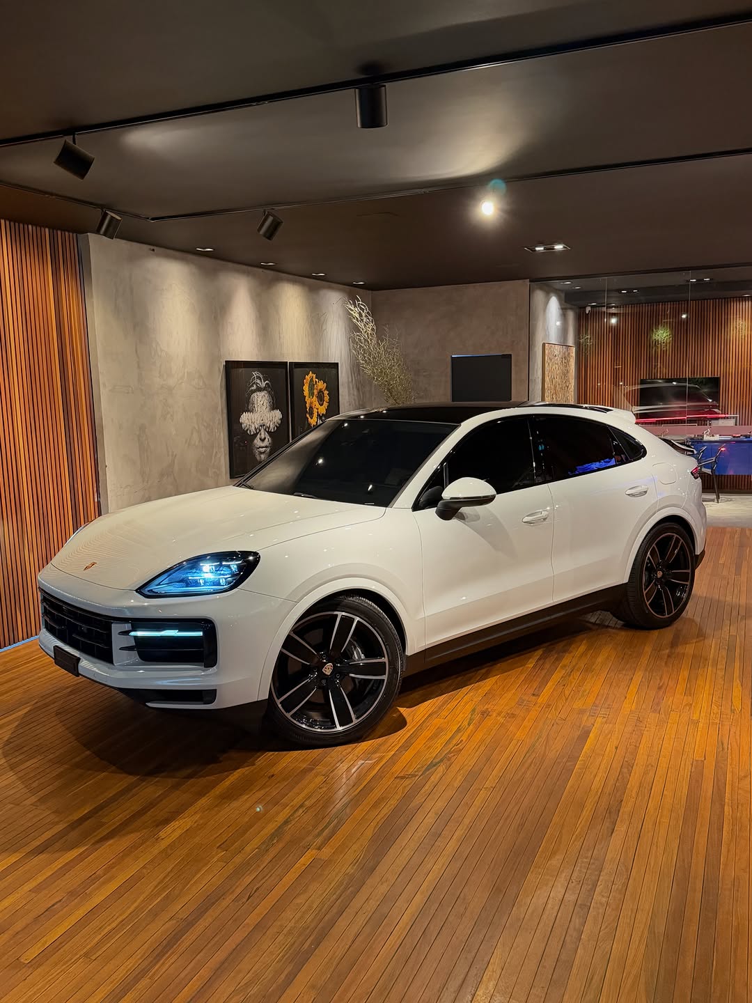 PORSCHE CAYENNE E-HYBRID COUPE - Imagem 4
