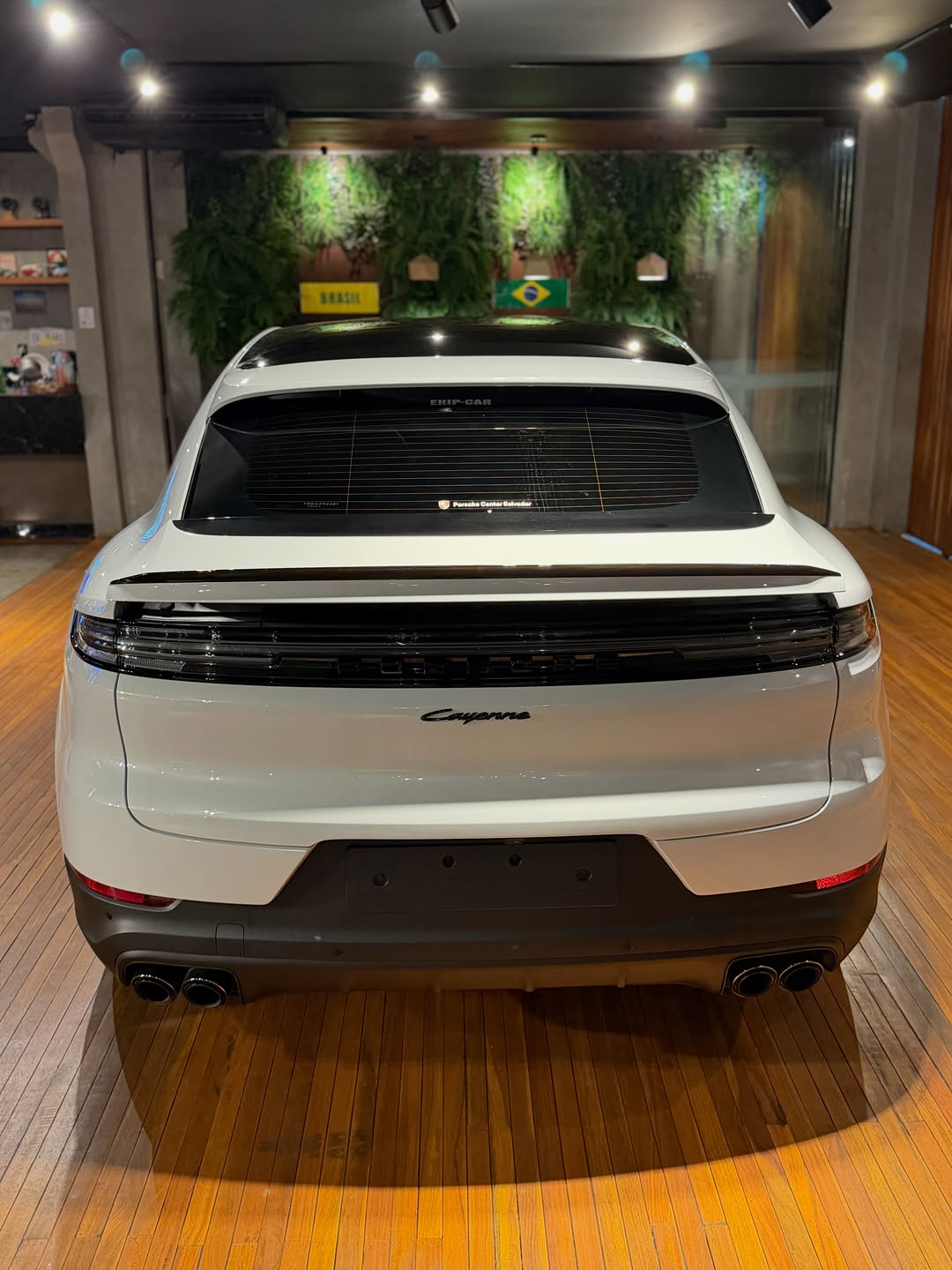 PORSCHE CAYENNE E-HYBRID COUPE - Imagem 6