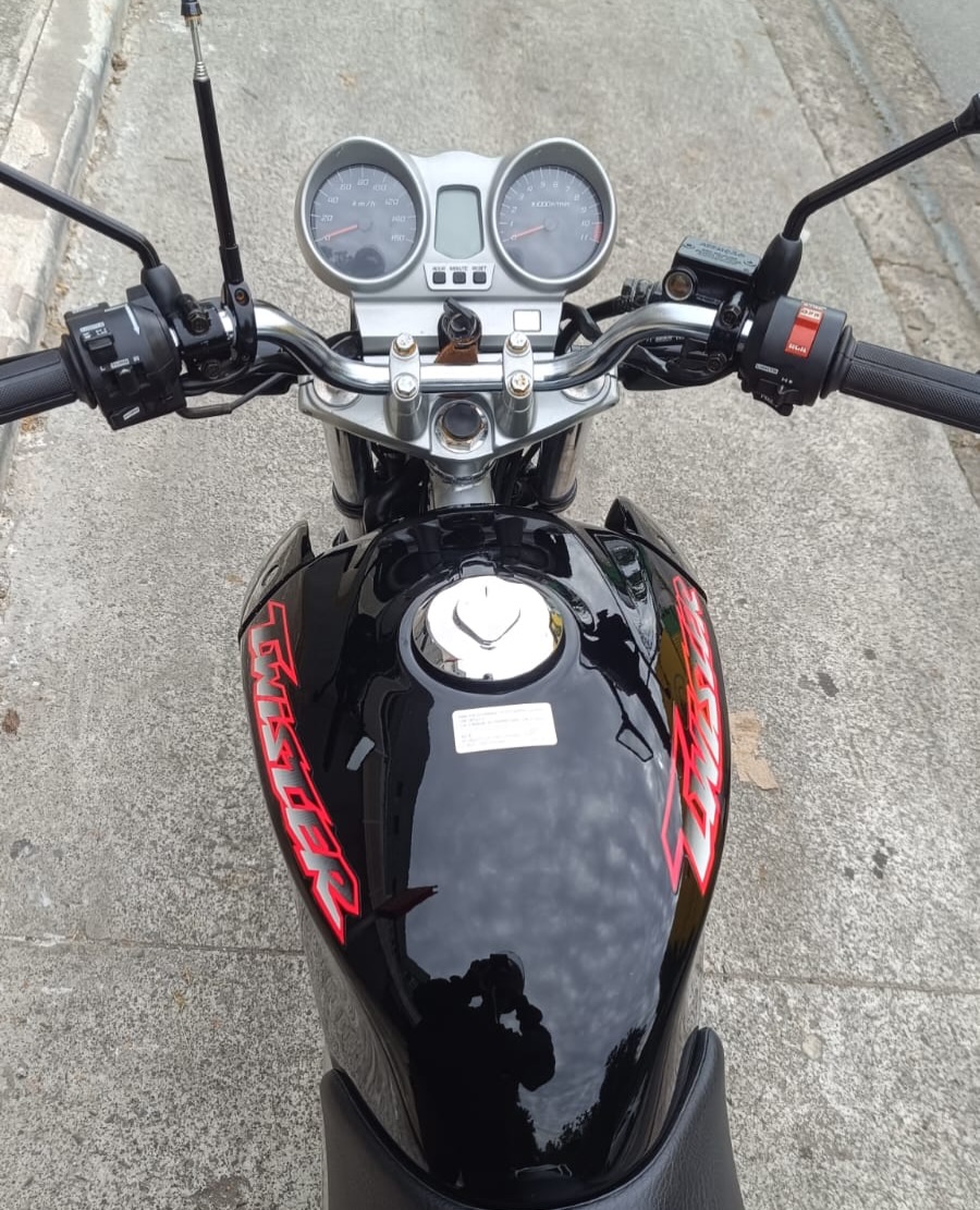 HONDA CBX 250 TWISTER - Imagem 6
