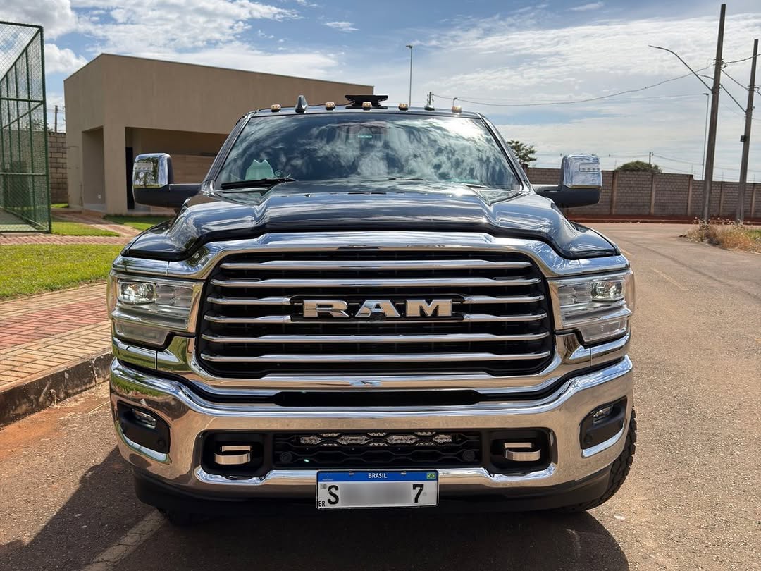 RAM 3500 LONGHORN LIMITED - Imagem 2