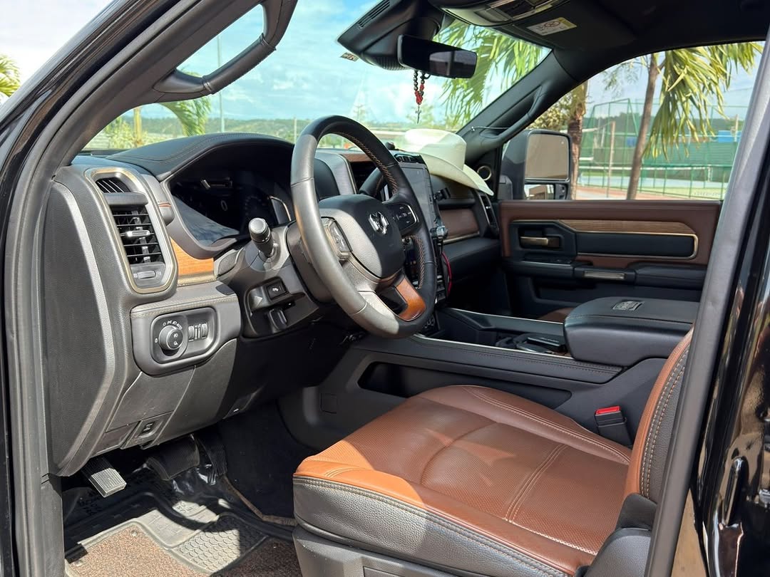 RAM 3500 LONGHORN LIMITED - Imagem 6