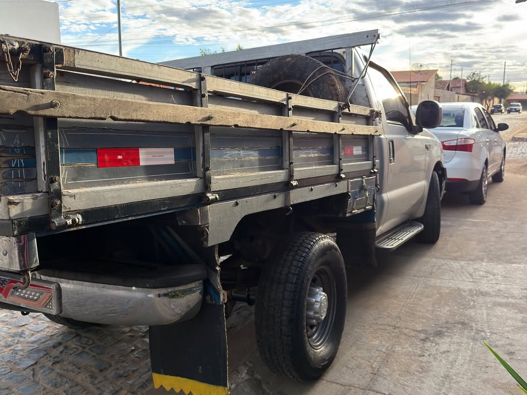 FORD F250 XLT 4.2 TURBO DIESEL 4X2 MANUAL - Imagem 5