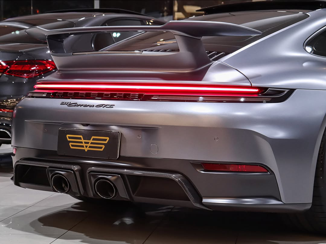 PORSCHE 911 CARRERA GTS - Imagem 10