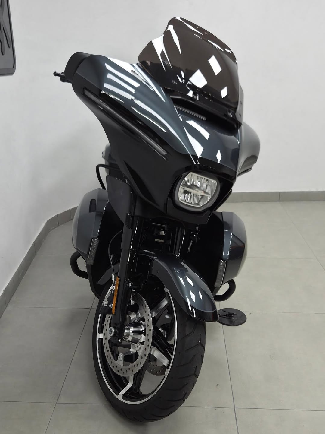 HARLEY-DAVIDSON STREET GLIDE ULTRA - Imagem 9