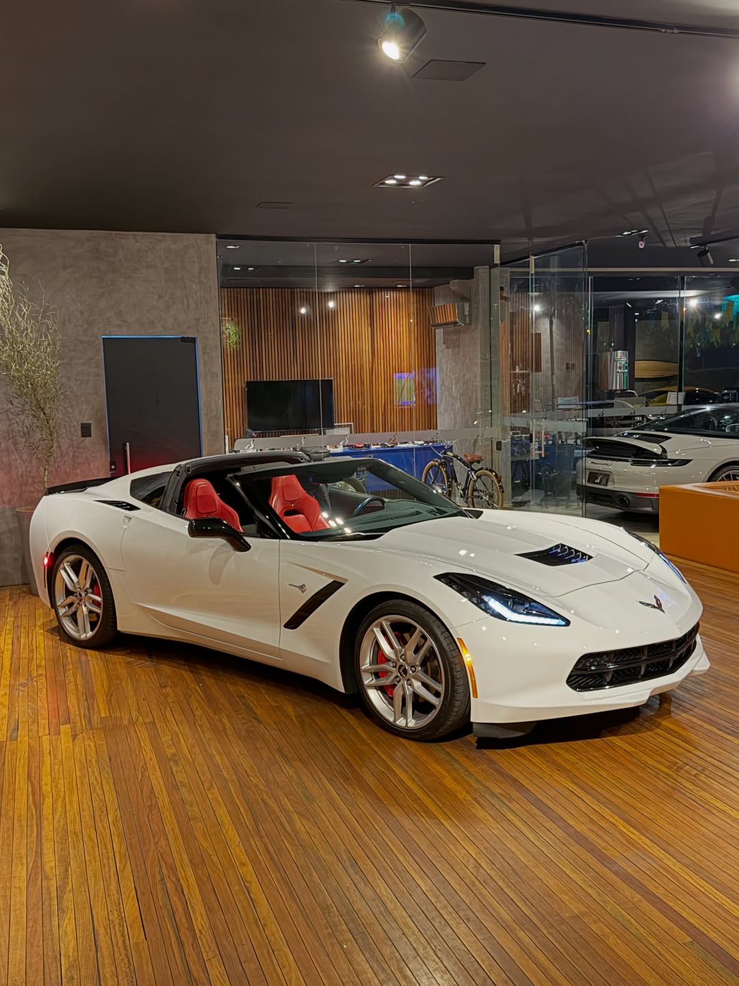 CHEVROLET CORVETTE STINGRAY C7 LT3 - Imagem 15