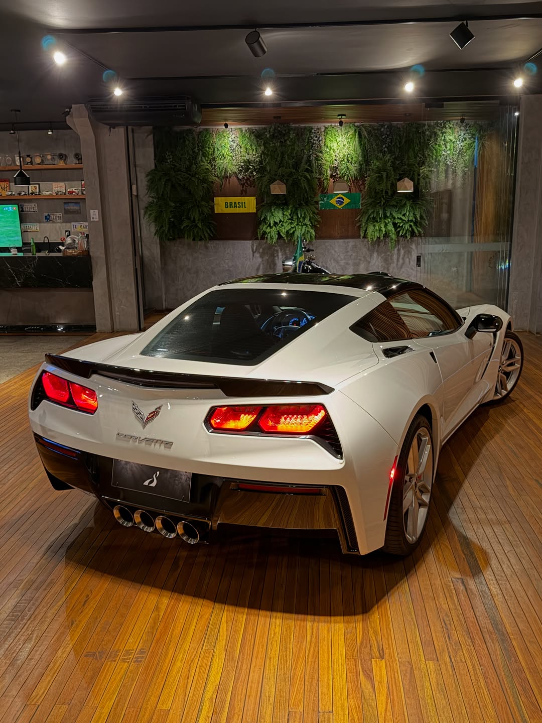CHEVROLET CORVETTE STINGRAY C7 LT3 - Imagem 4