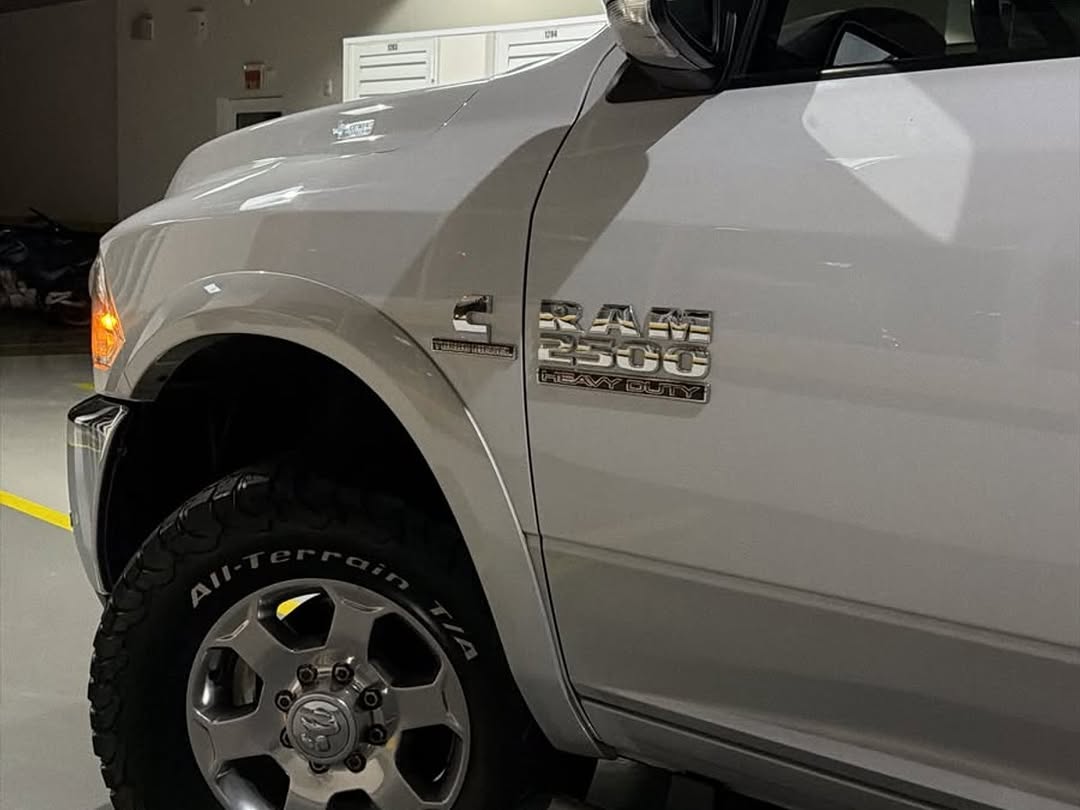 RAM 2500 LARAMIE - Imagem 10