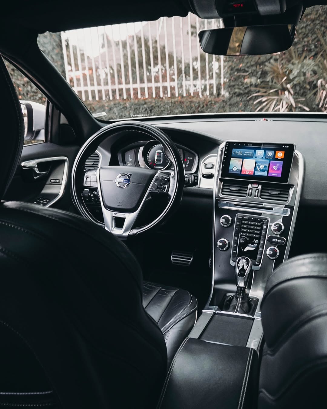 VOLVO XC60 R-DESIGN T5 - Imagem 3
