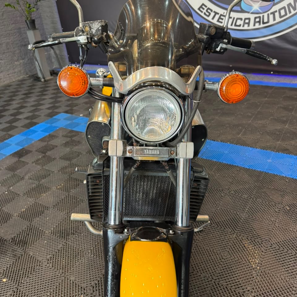 YAMAHA V-MAX - Imagem 4
