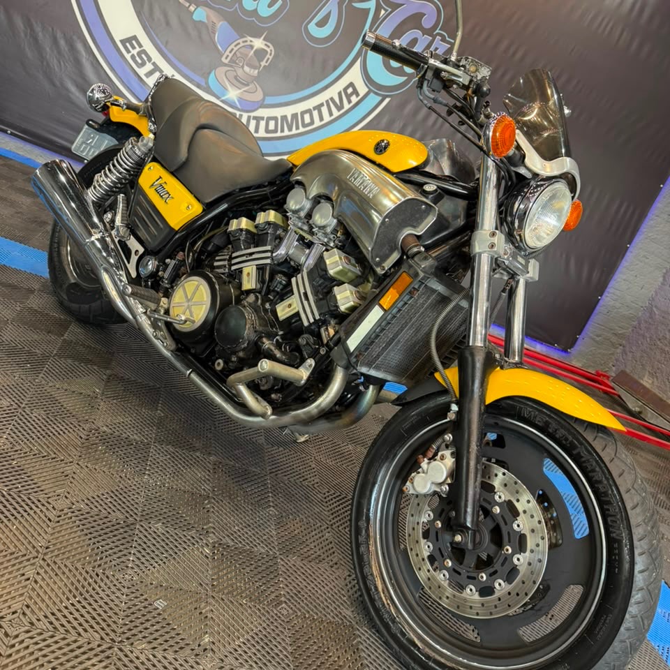 YAMAHA V-MAX - Imagem 5