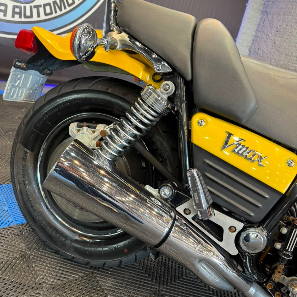 YAMAHA V-MAX - Imagem 7