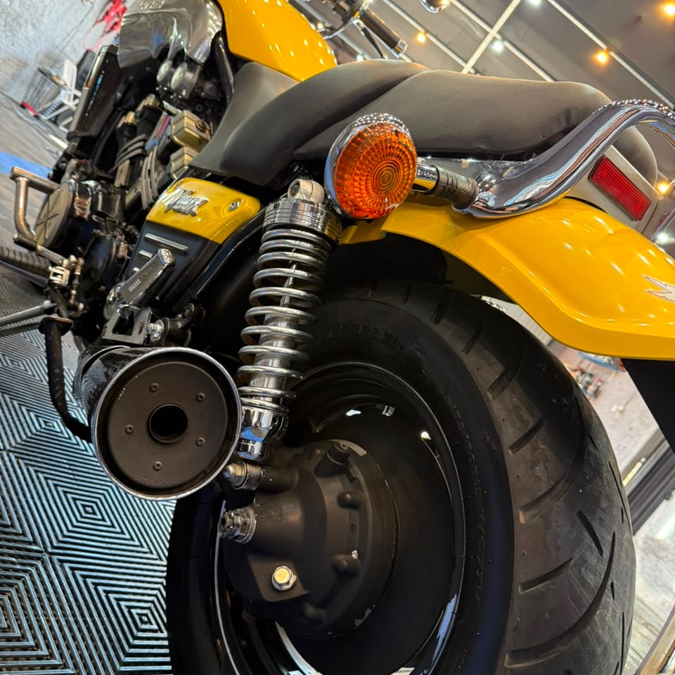 YAMAHA V-MAX - Imagem 8