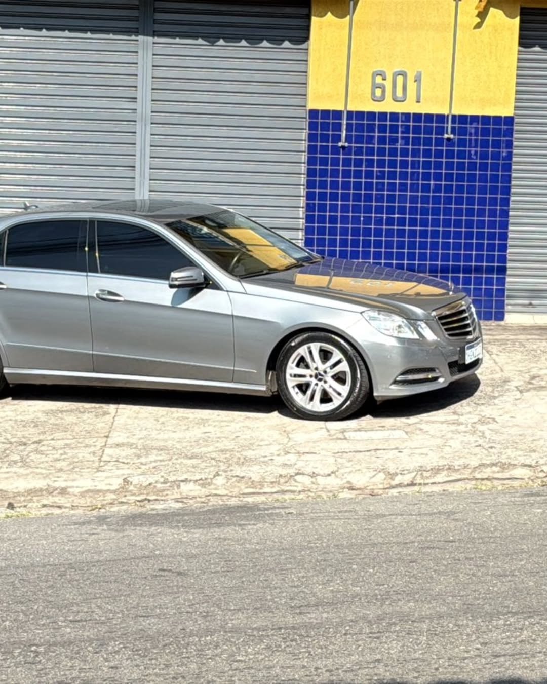 MERCEDES-BENZ E350 - Imagem 6