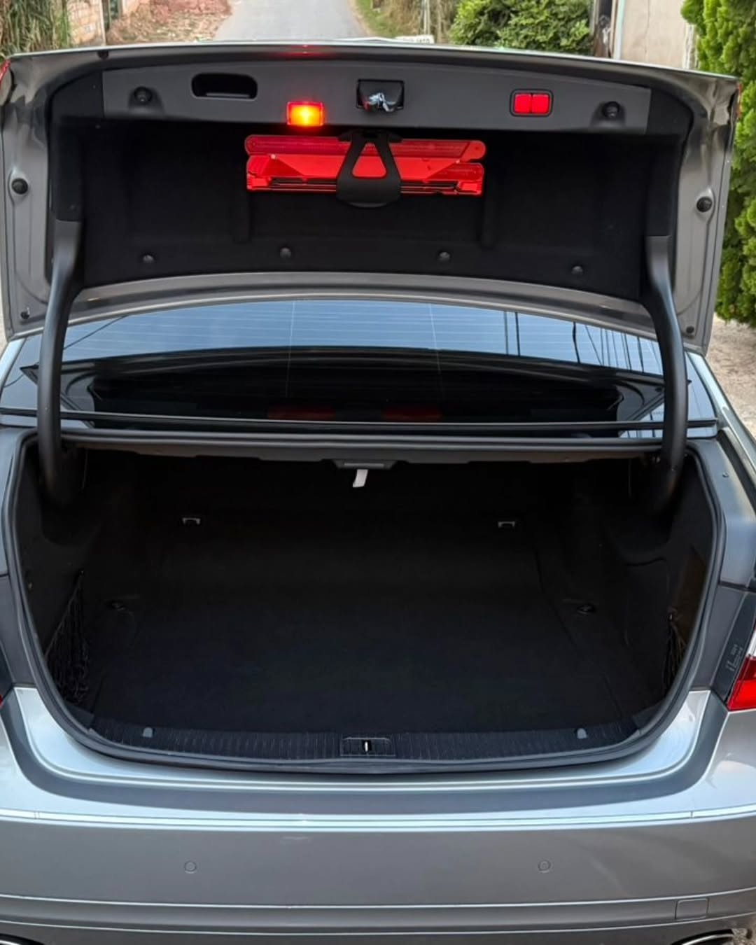 MERCEDES-BENZ E350 - Imagem 8