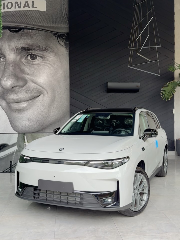 LEAPMOTOR C10 REEV ULTRA HÍBRIDO - Imagem 2
