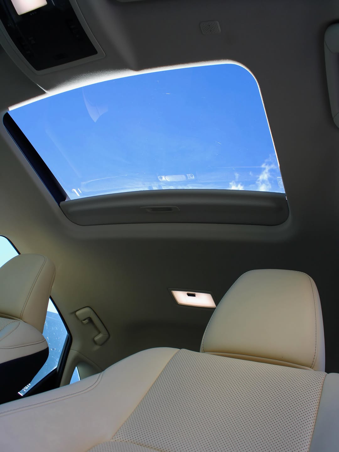 LEXUS NX 300H LUXURY - Imagem 10