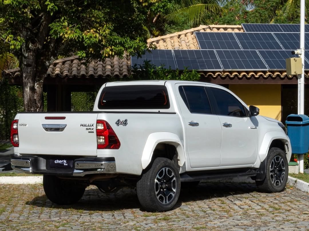 TOYOTA HILUX SRX PLUS 2.8 TURBO DIESEL 4X4 AUTOMÁTICO - Imagem 4