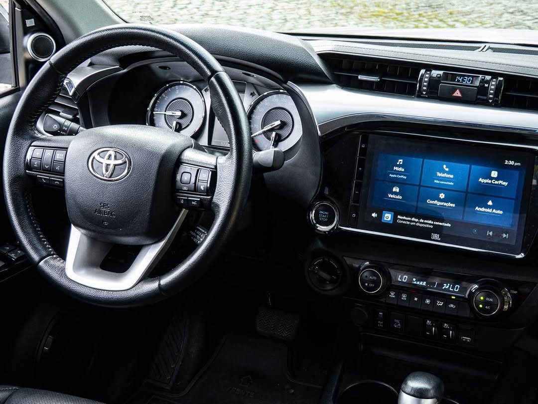 TOYOTA HILUX SRX PLUS 2.8 TURBO DIESEL 4X4 AUTOMÁTICO - Imagem 6