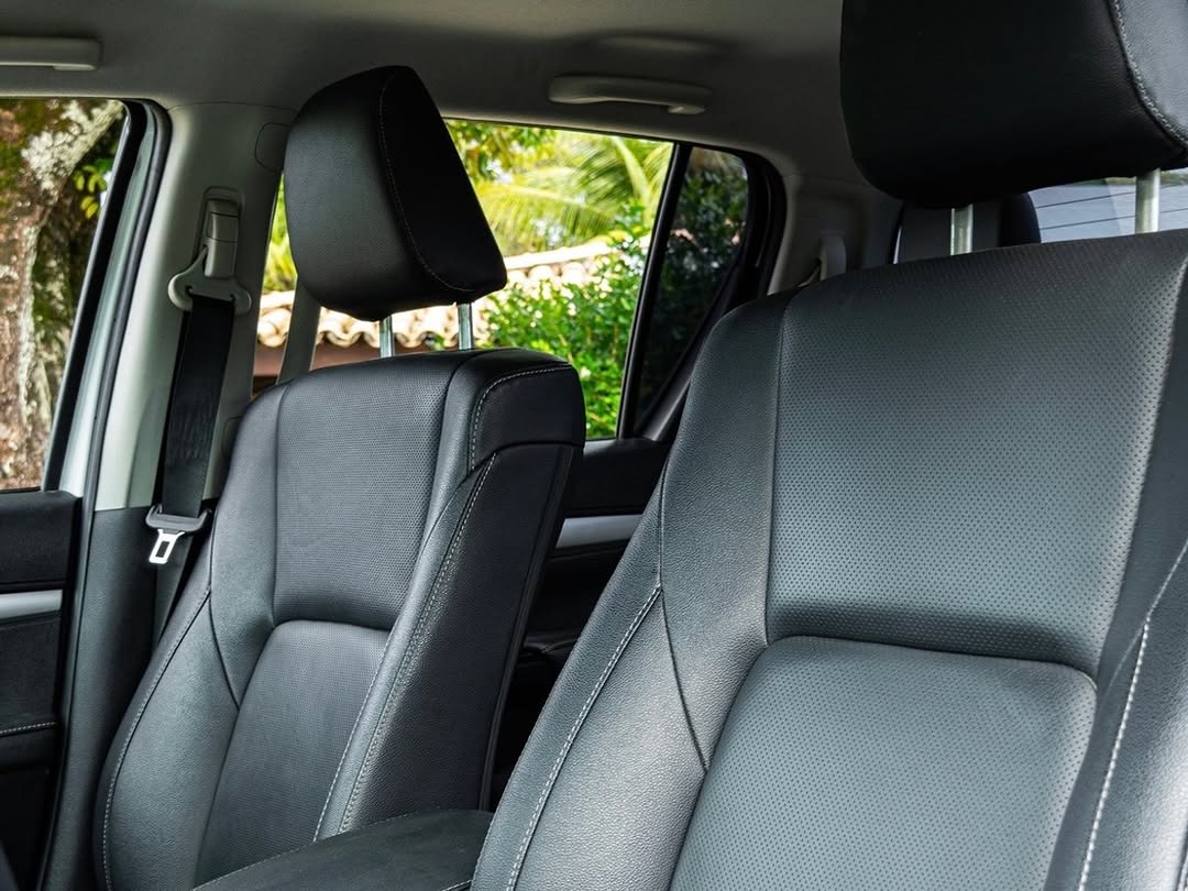 TOYOTA HILUX SRX PLUS 2.8 TURBO DIESEL 4X4 AUTOMÁTICO - Imagem 7