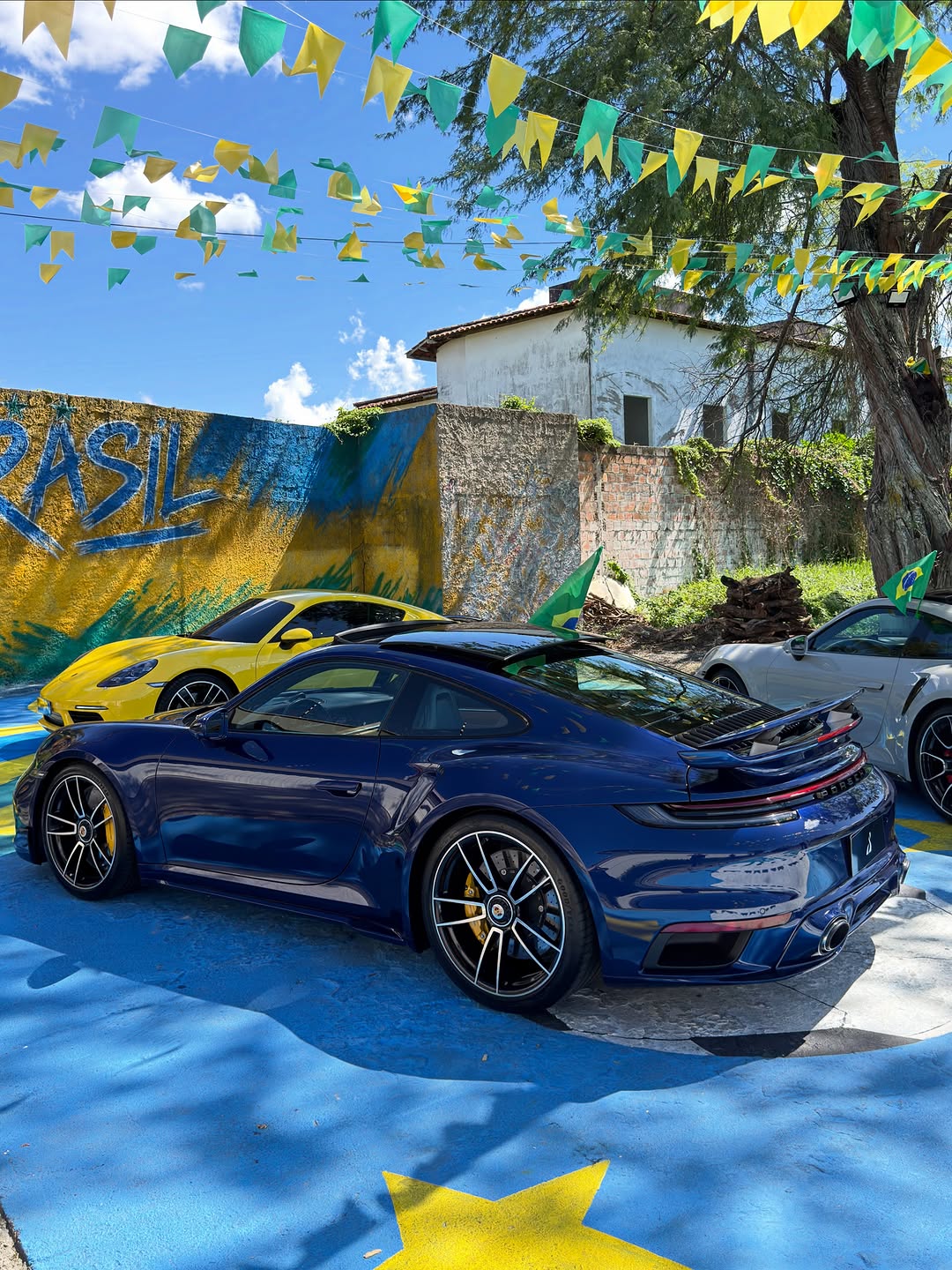 PORSCHE 911 TURBO S - Imagem 1