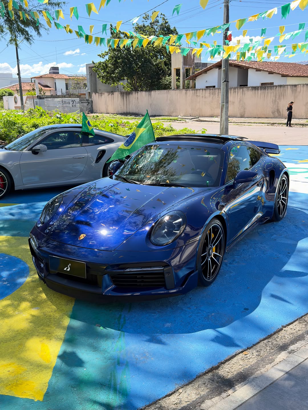 PORSCHE 911 TURBO S - Imagem 4