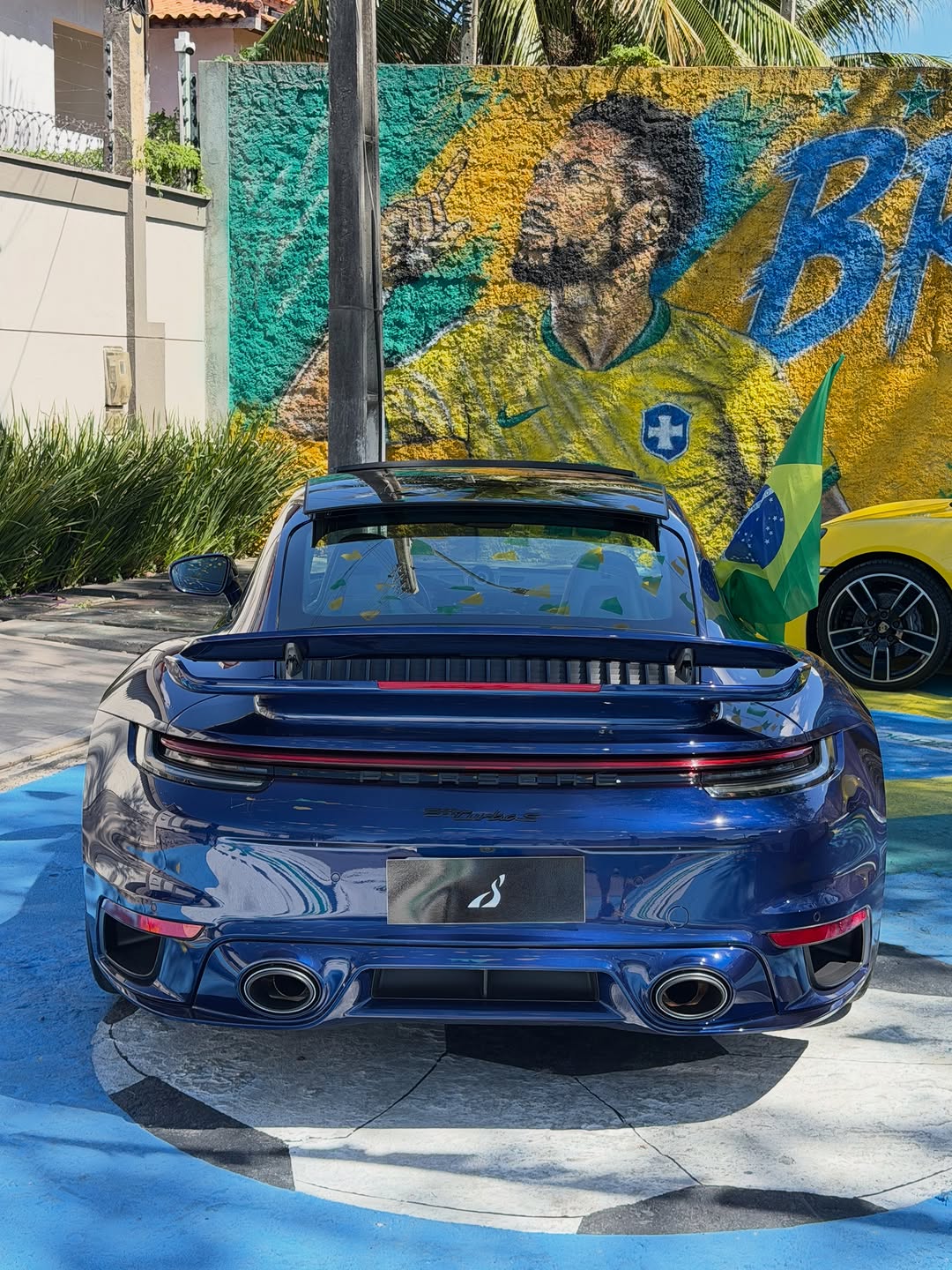 PORSCHE 911 TURBO S - Imagem 6