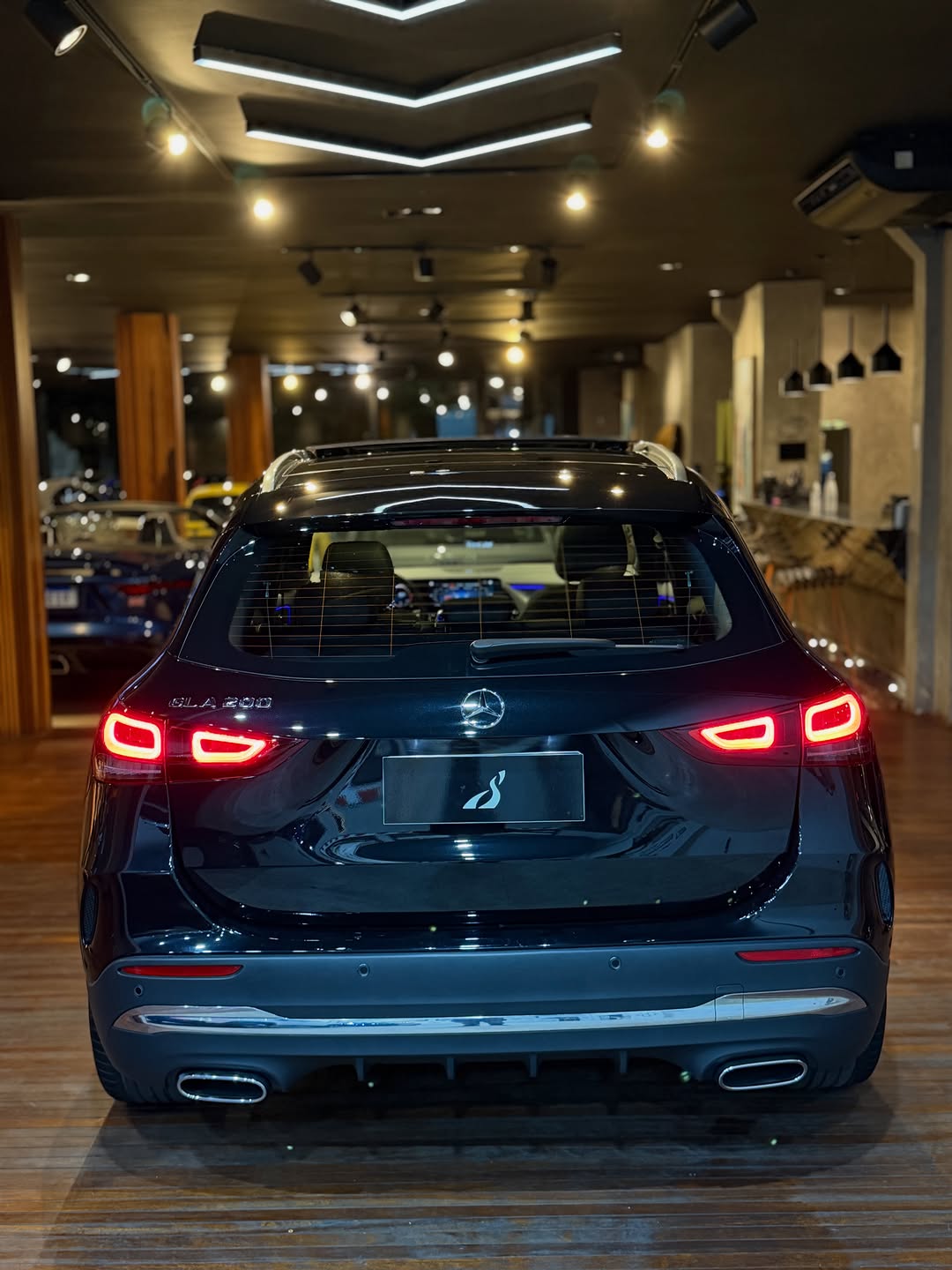 MERCEDES-BENZ GLA200 AMG LINE - Imagem 6