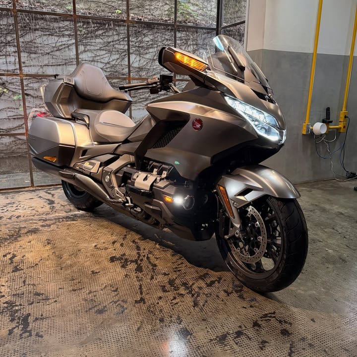 HONDA GL1800 GOLD WING