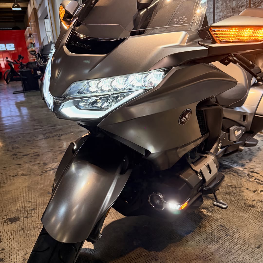 HONDA GL1800 GOLD WING - Imagem 7