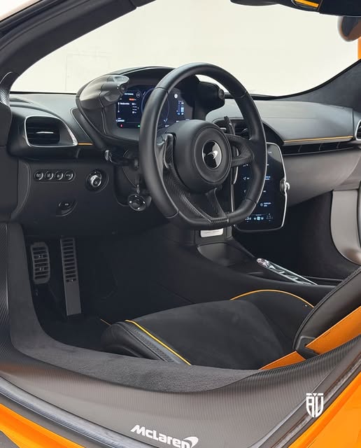 MCLAREN ARTURA - Imagem 11