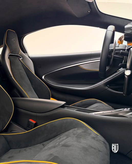 MCLAREN ARTURA - Imagem 13