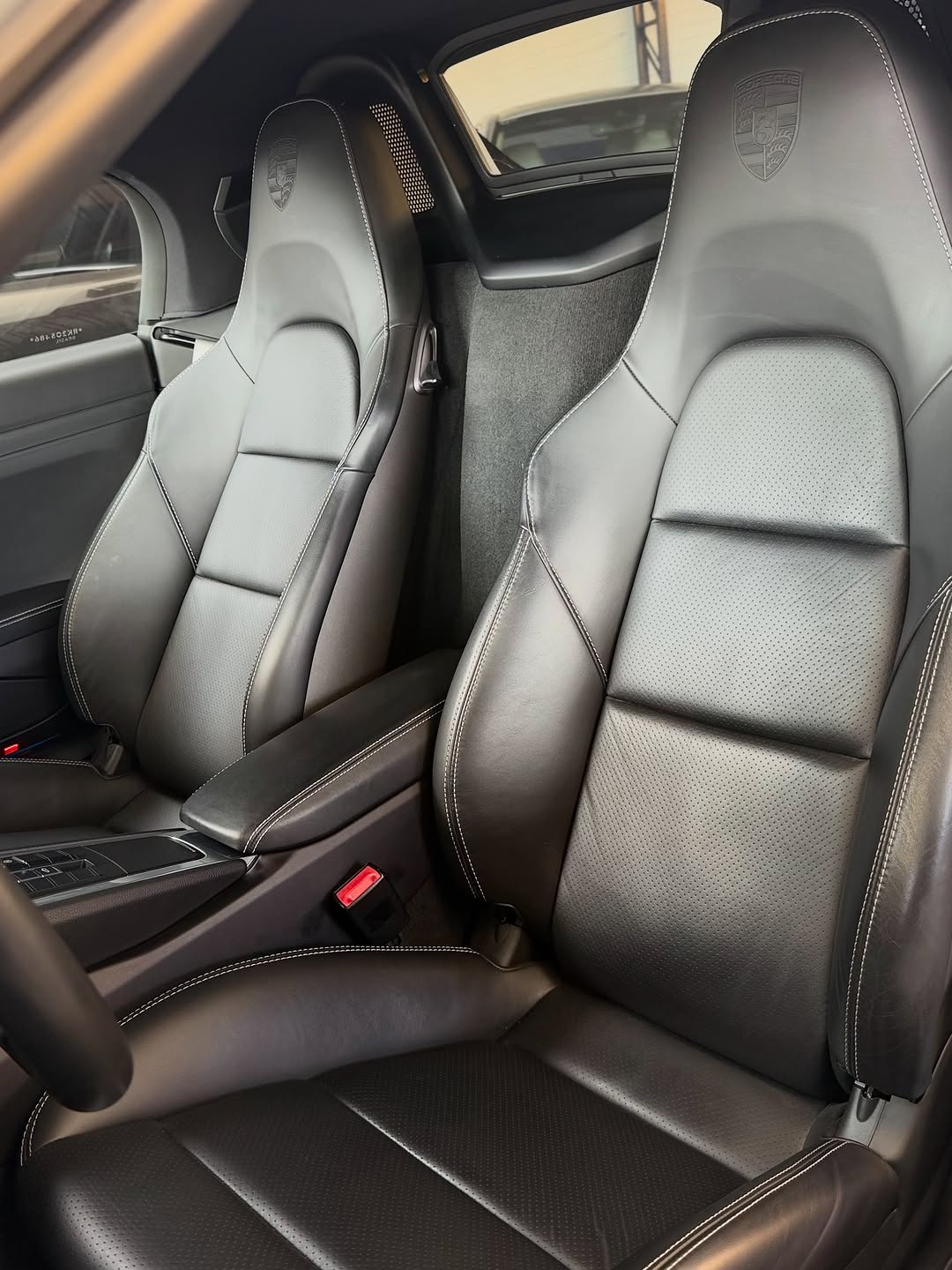 PORSCHE 718 STYLE EDITION - Imagem 4
