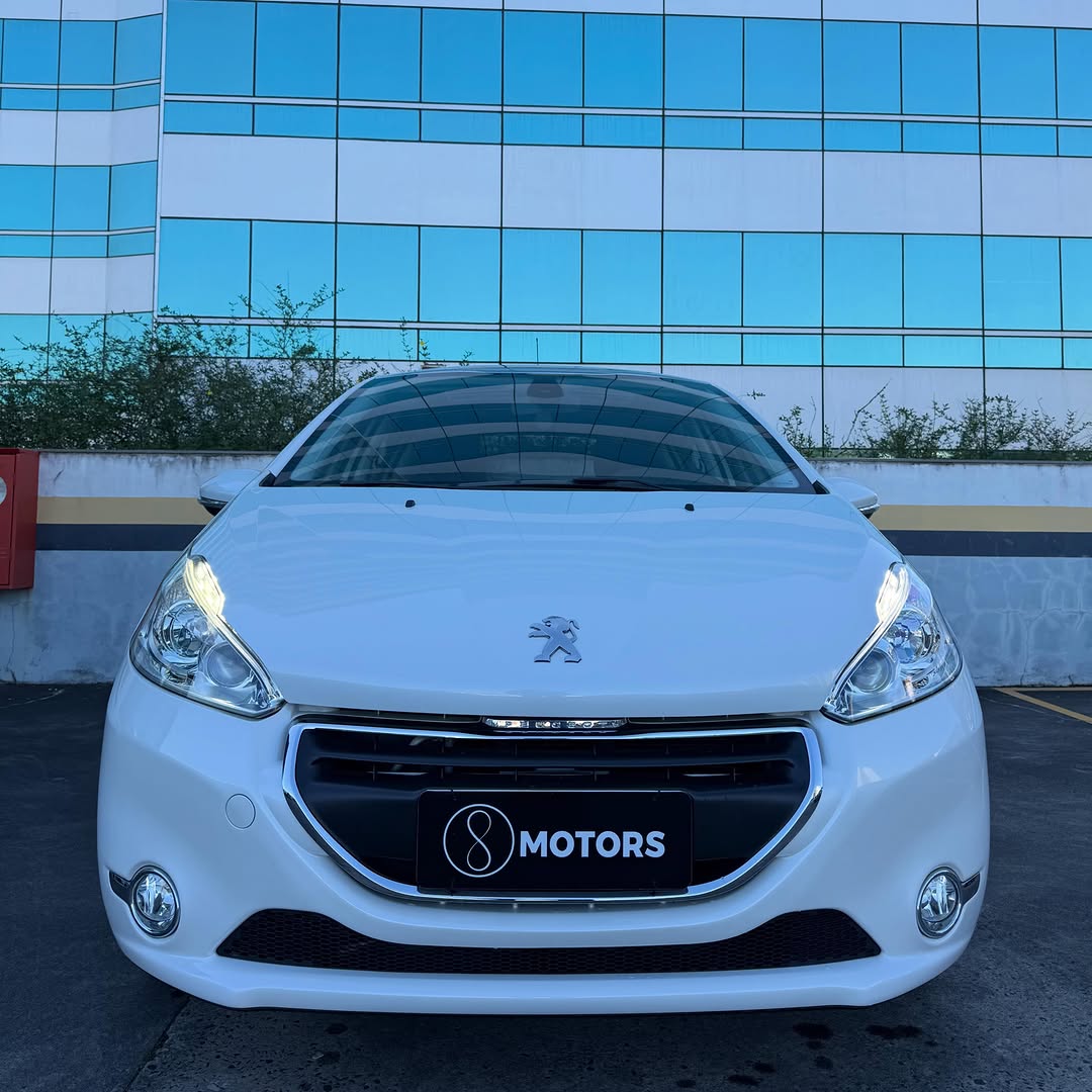 PEUGEOT 208 GRIFFE - Imagem 2