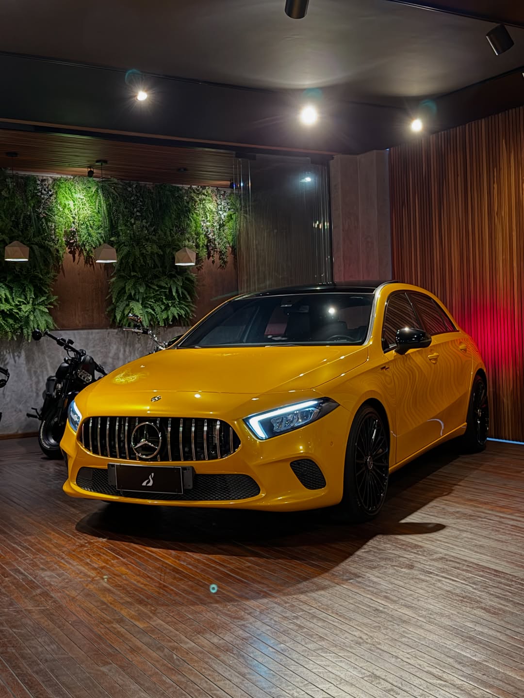 MERCEDES-BENZ A250 VISION - Imagem 18