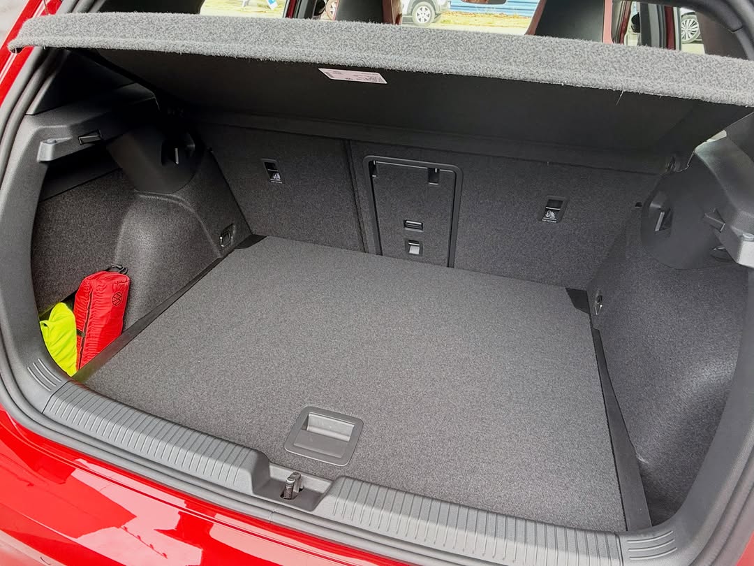 VOLKSWAGEN GOLF GTI - Imagem 17