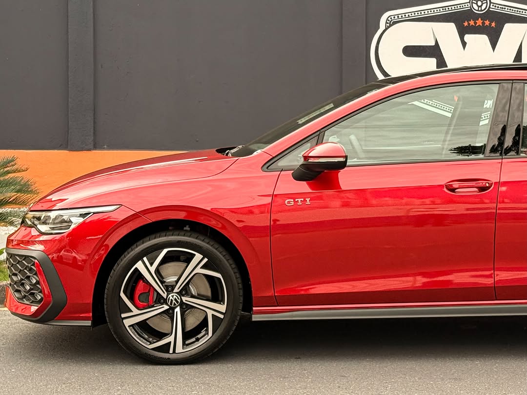 VOLKSWAGEN GOLF GTI - Imagem 4