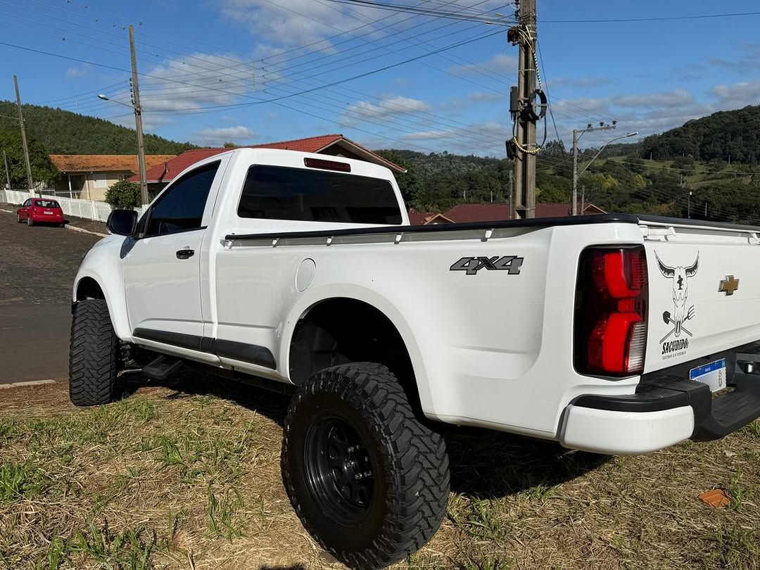 CHEVROLET S10 LS 2.8 TURBO DIESEL 4X4 MANUAL - Imagem 4