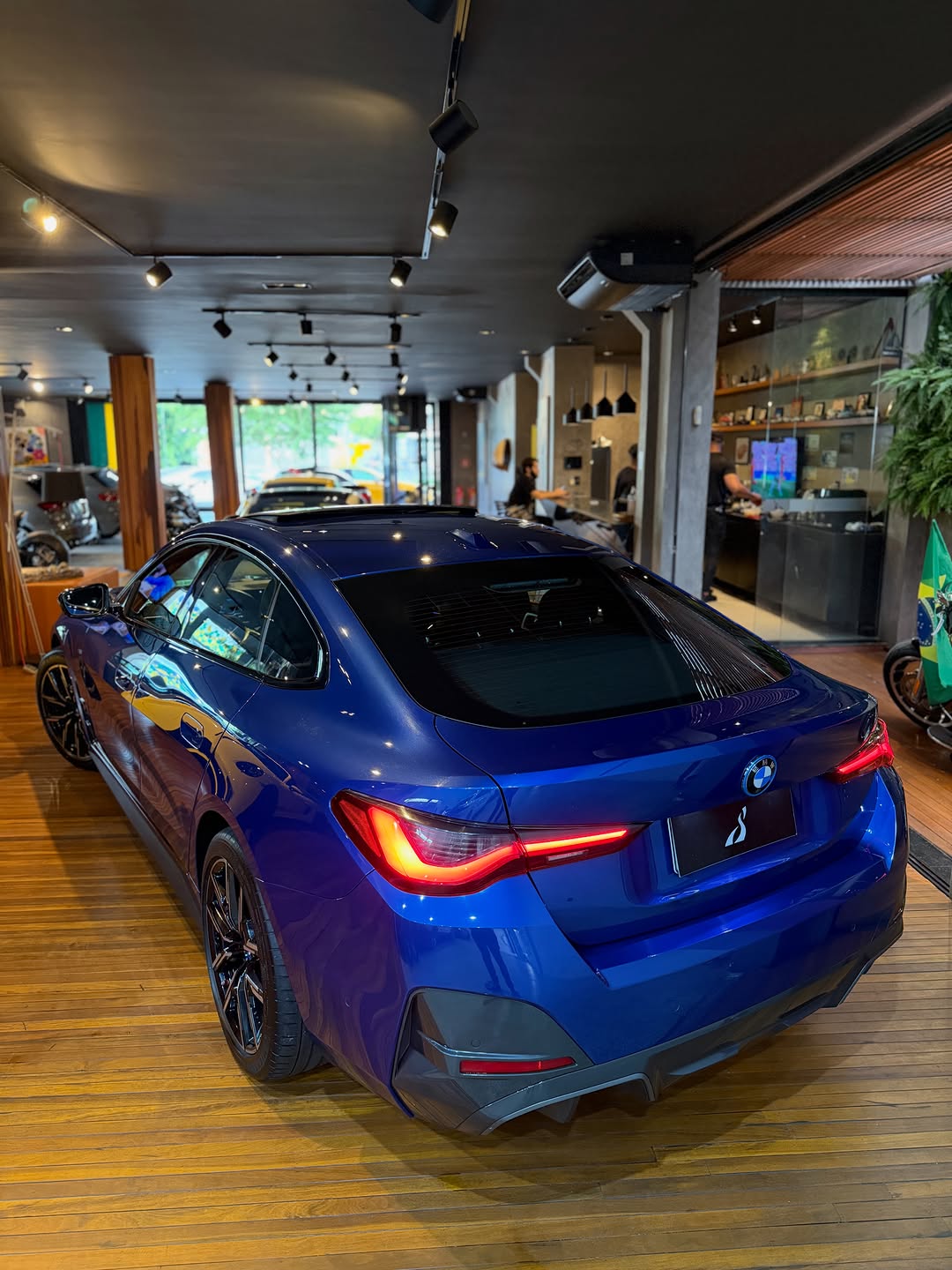 BMW I4 M SPORT - Imagem 3