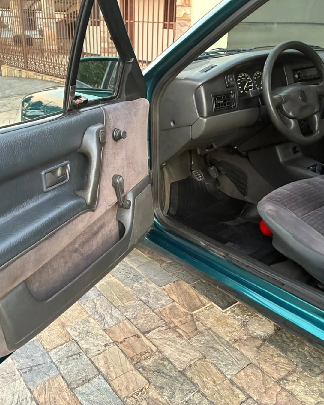 VOLKSWAGEN SANTANA GLI - Imagem 19