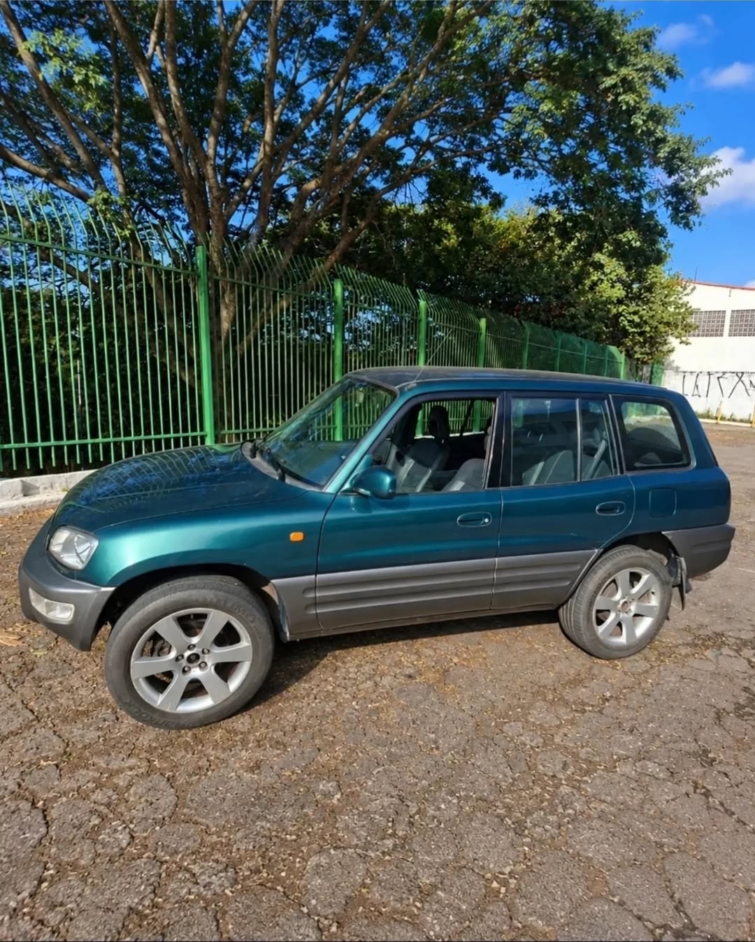 TOYOTA RAV4 - Imagem 2