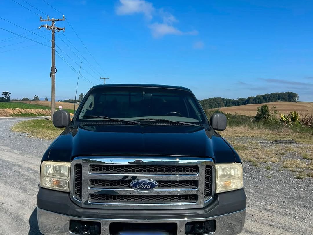FORD F250 XLT-L - Imagem 2