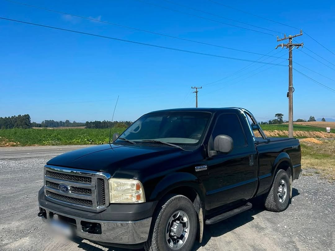 FORD F250 XLT-L - Imagem 3