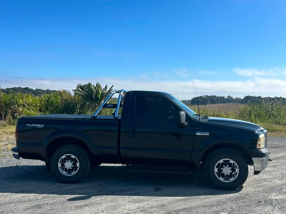 FORD F250 XLT-L - Imagem 4