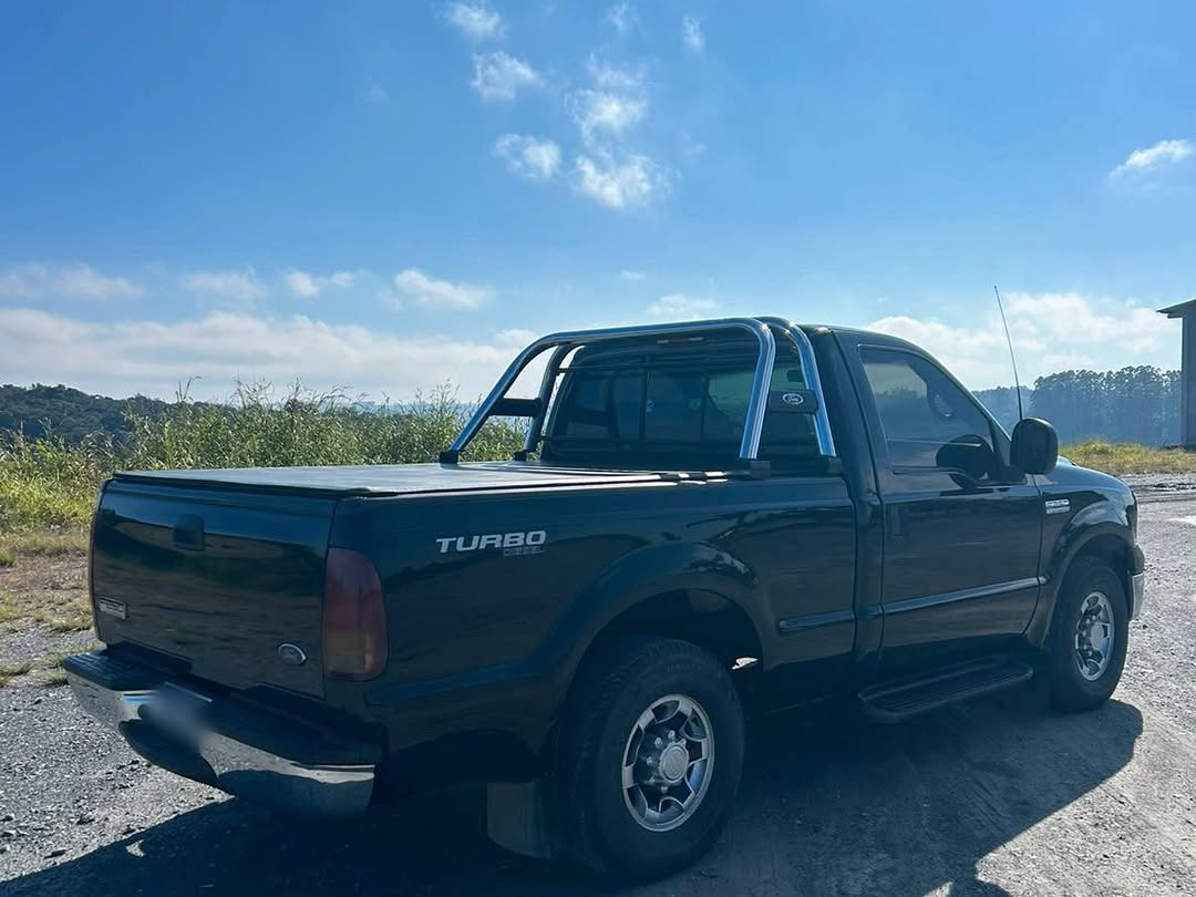 FORD F250 XLT-L - Imagem 5