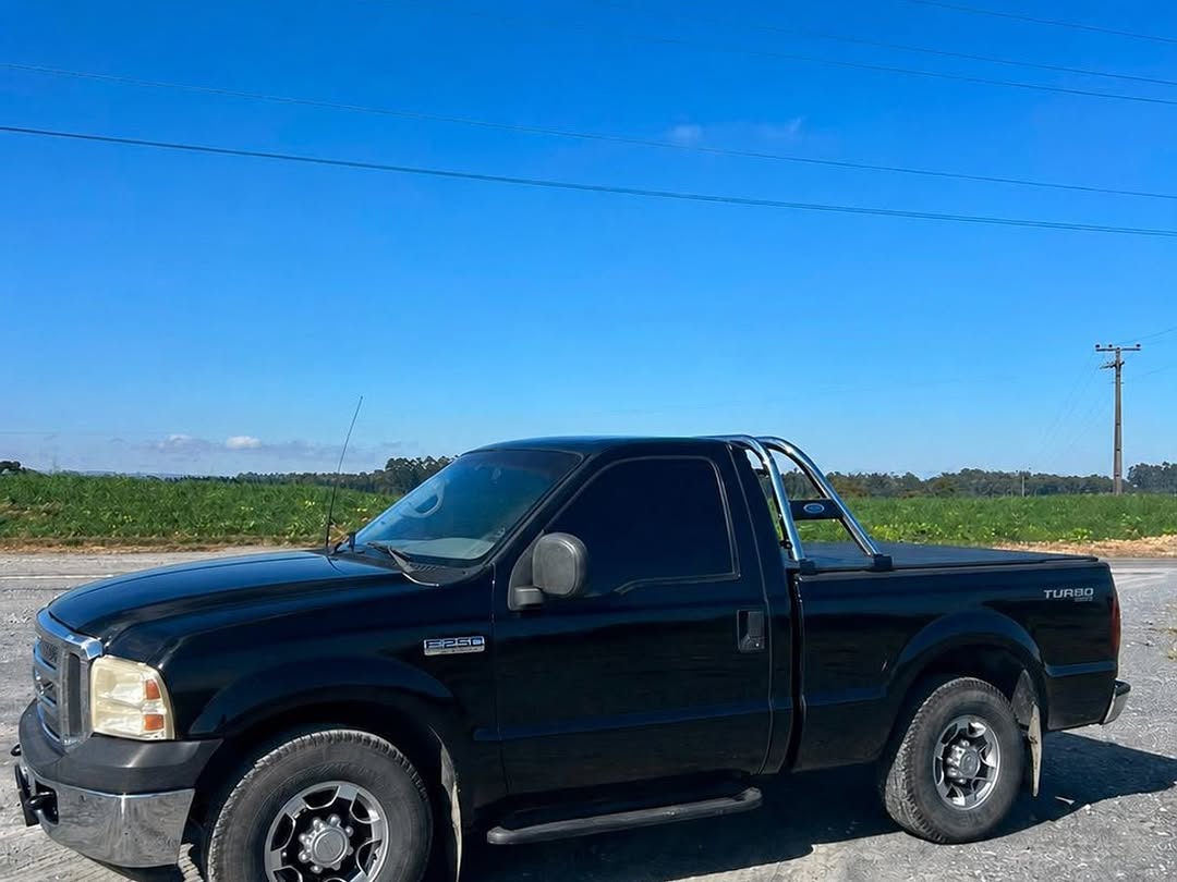 FORD F250 XLT-L - Imagem 9